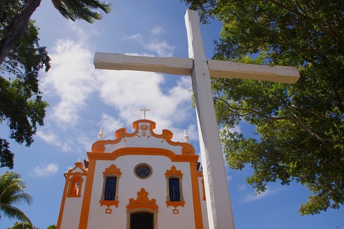 Caminhada Histórica em Noronha